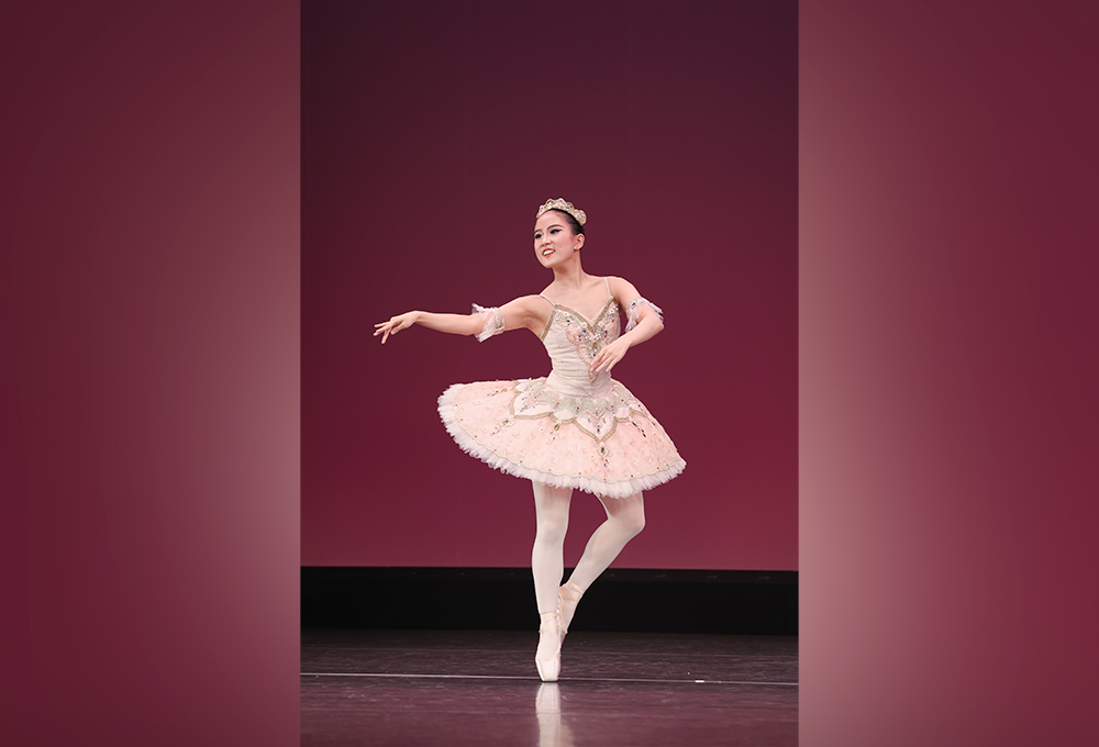 第一部「くるみ割り人形」第２幕より金平糖の踊り