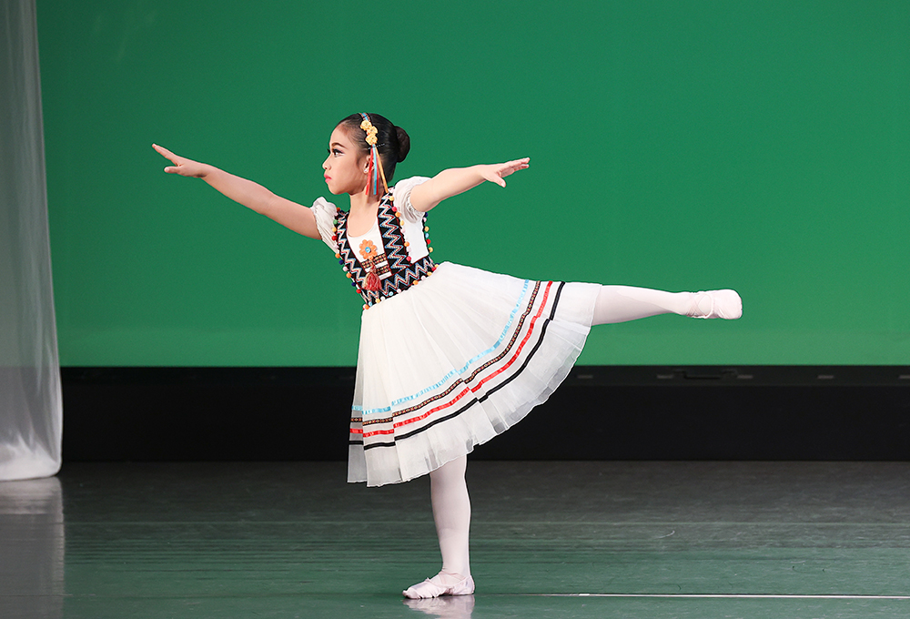 第二部「リーズ」より村娘の踊り